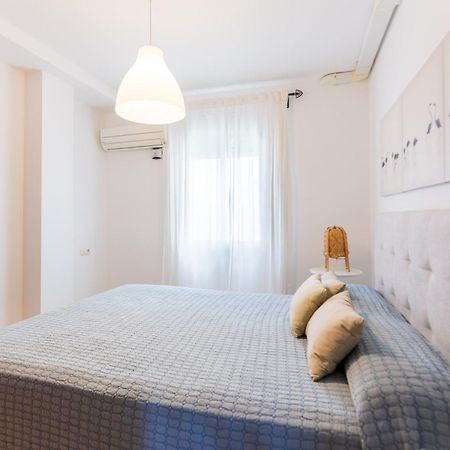 Bonito Apartamento En Primera Linea De Playa Estepona Dış mekan fotoğraf