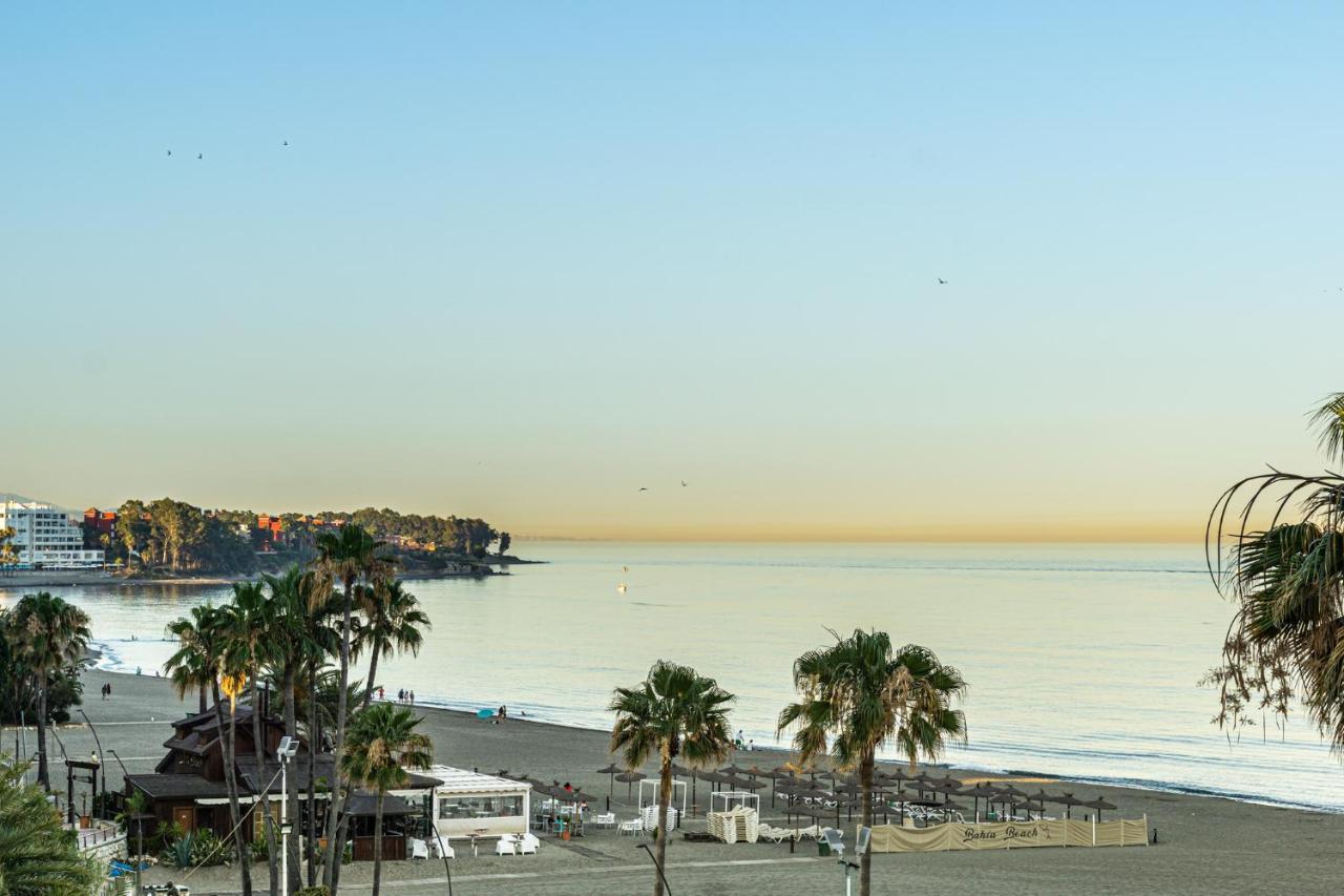 Bonito Apartamento En Primera Linea De Playa Estepona Dış mekan fotoğraf