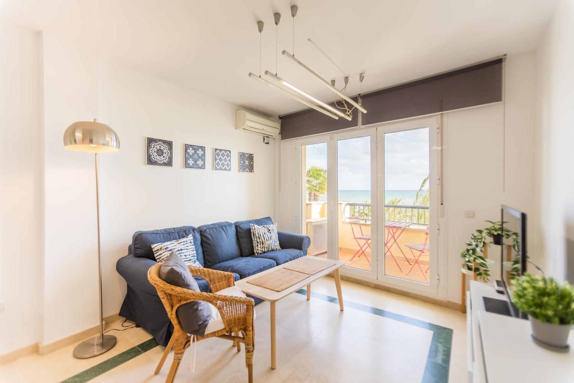 Bonito Apartamento En Primera Linea De Playa Estepona Dış mekan fotoğraf