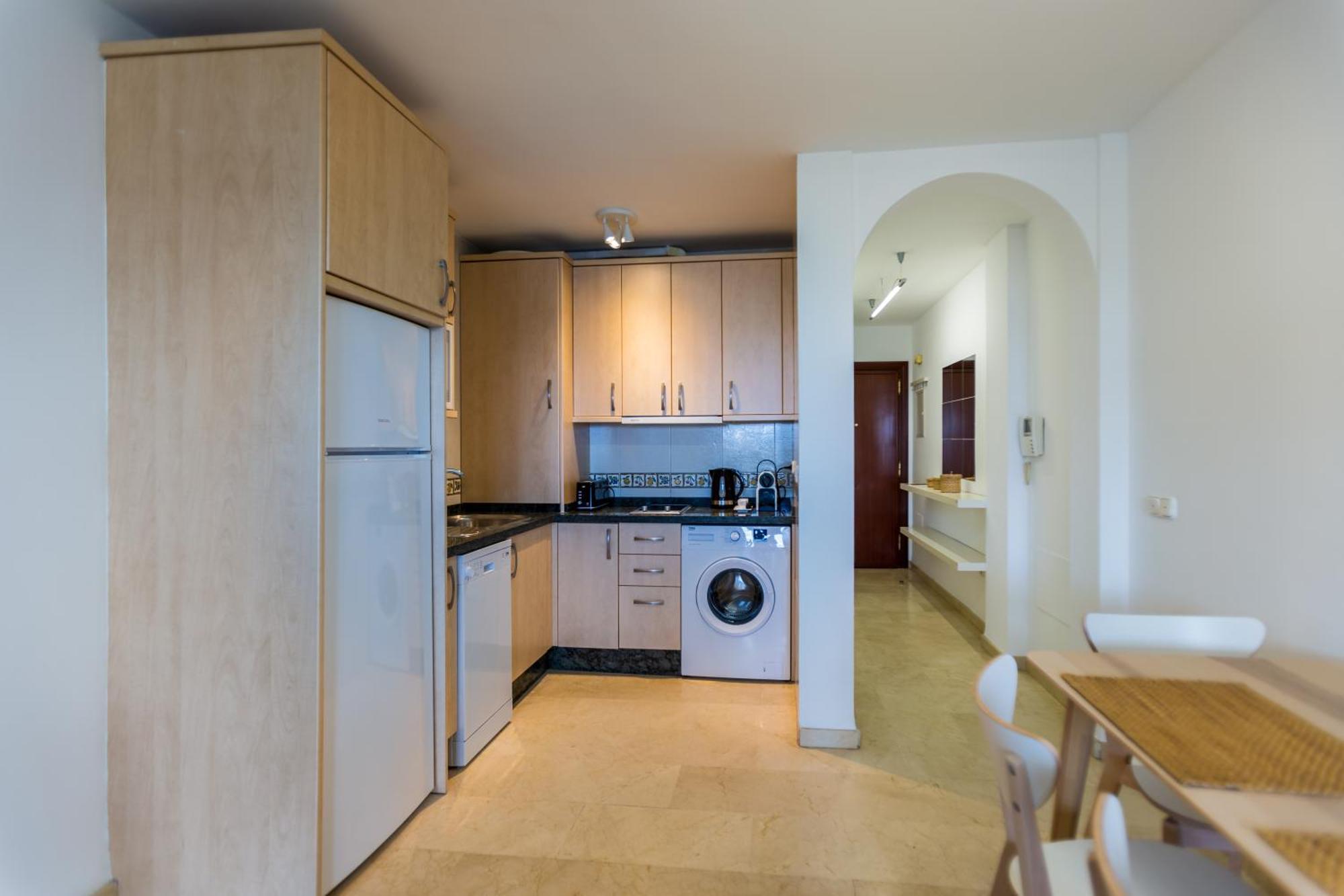 Bonito Apartamento En Primera Linea De Playa Estepona Dış mekan fotoğraf
